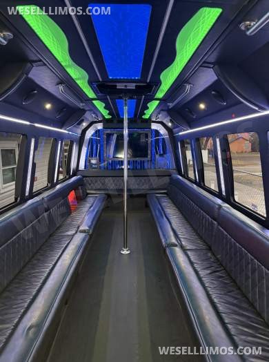 2019 LGE Coachworks Ford F550 Limo Bus - Limo Bus for Sale in Orlando, FL - Photo 12
