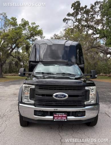 2019 LGE Coachworks Ford F550 Limo Bus - Limo Bus for Sale in Orlando, FL - Photo 15