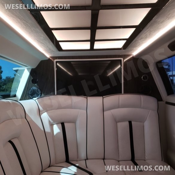 2016 Lincoln MKT vin# 2L1MJ5LK0GBL02595 Limousine for Sale in Lake Ozark, MO - Photo 3