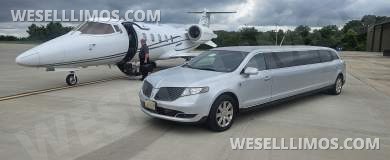 2016 Unique Lincoln Mkt Limousine - Limousine for Sale in Lake Ozark, MO - Photo 11