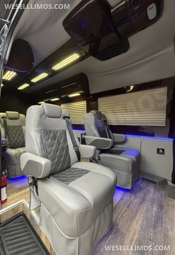 2014 Mercedes-Benz Sprinter 3500 Daycruiser Sprinter for Sale in Richmond, VA - Photo 2