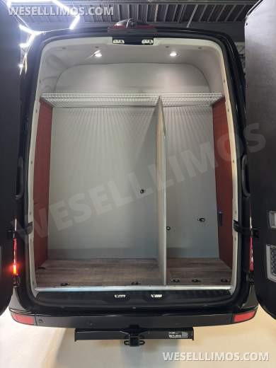 2014 Level Up Customs Mercedes-Benz Sprinter 3500 Daycruiser - Sprinter for Sale in Richmond, VA - Photo 16