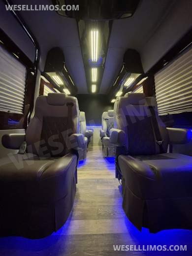 2014 Level Up Customs Mercedes-Benz Sprinter 3500 Daycruiser - Sprinter for Sale in Richmond, VA - Photo 22