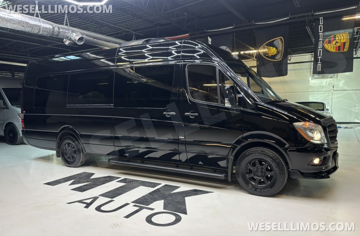 Photo of Sprinter for sale: 2014 Mercedes-Benz Sprinter 3500 Daycruiser 170" by Level Up Customs
