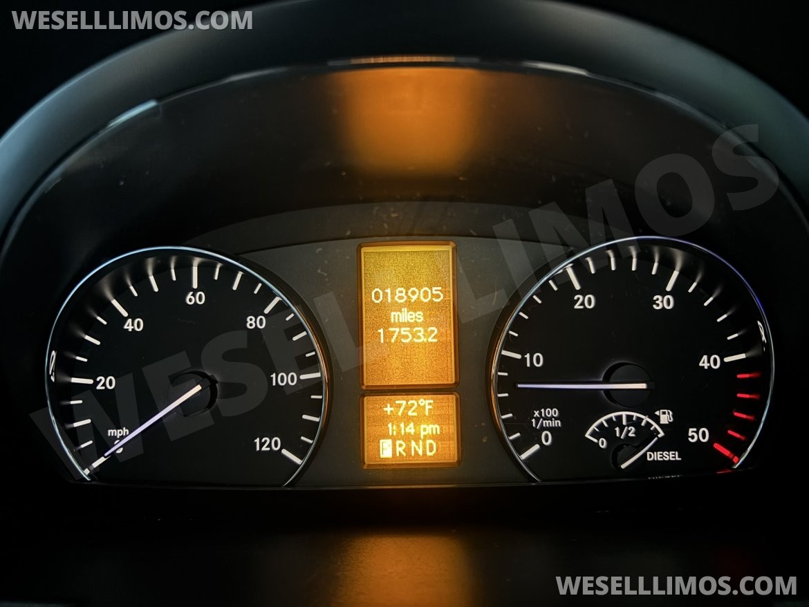 Photo of Sprinter for sale: 2014 Mercedes-Benz Sprinter 3500 Daycruiser 170" by Level Up Customs