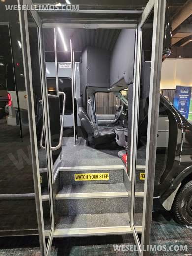 2026 TruPath SV Ford E450 Executive Shuttle - Executive Shuttle for Sale in Elkhart, IN - Photo 13