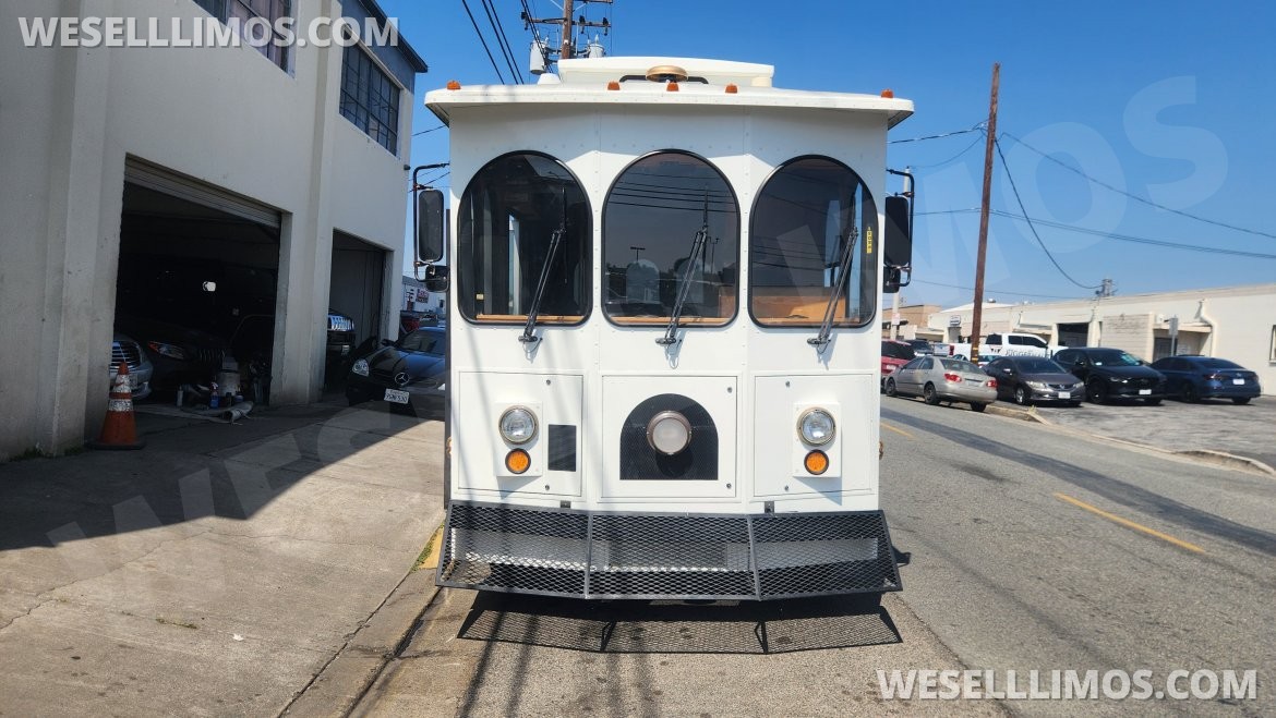 Photo of Trolley for sale: 2014 Ford F53 by Hometown