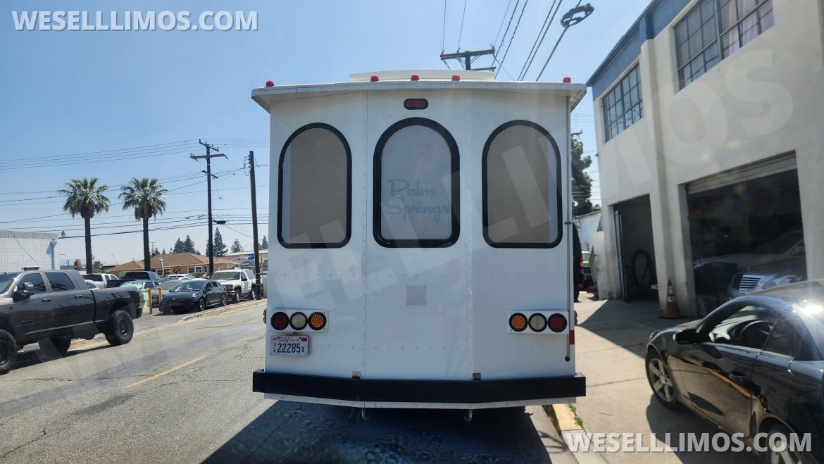 Photo of Trolley for sale: 2014 Ford F53 by Hometown
