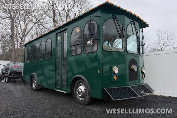2003 Ford F53 Trolley for Sale in Westport, MA - Main Photo