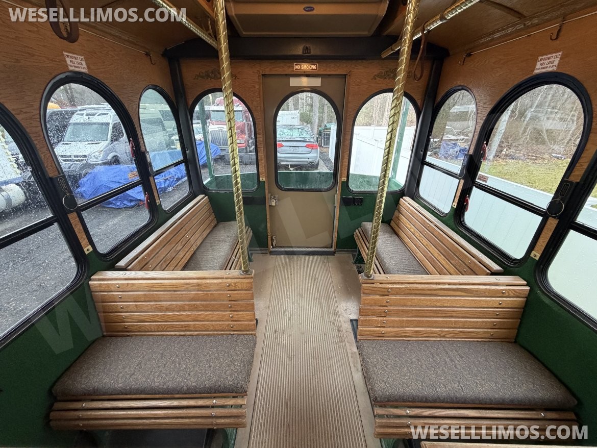 Photo of Trolley for sale: 2003 Ford F53 by Hometown