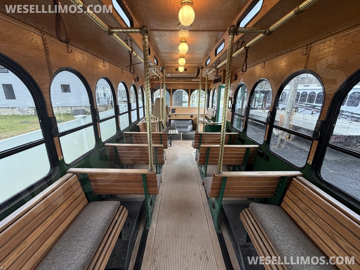 Photo of Trolley for sale: 2003 Ford F53 by Hometown