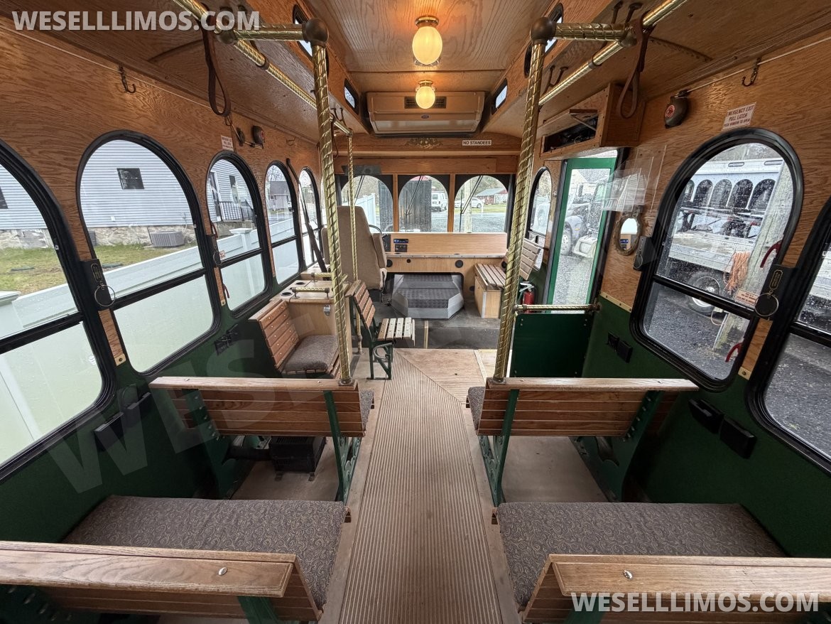 Photo of Trolley for sale: 2003 Ford F53 by Hometown