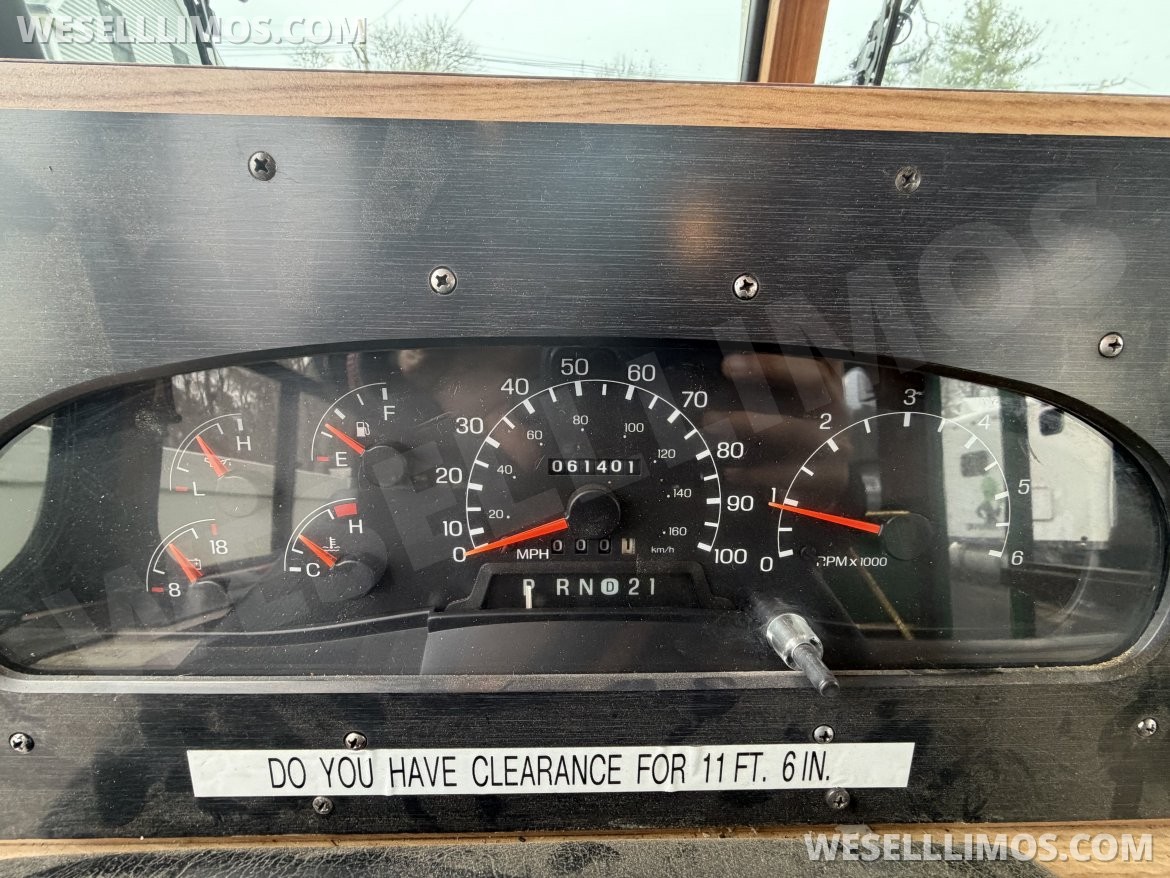 Photo of Trolley for sale: 2003 Ford F53 by Hometown