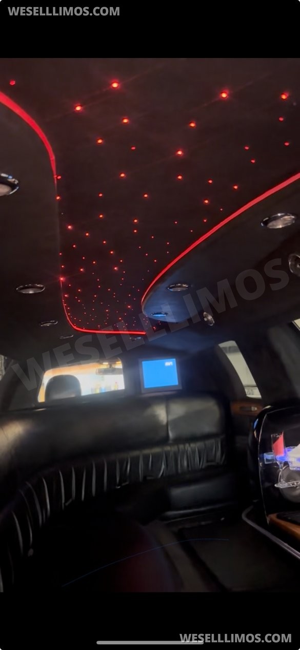 2007 Lincoln Town car Limousine for Sale in Glendora, CA - Photo 2