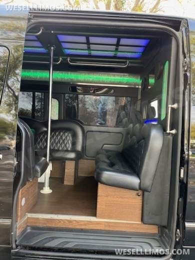 2019 Pinnacle Limousine Manufacturing Freightliner 4500 Sprinter - Sprinter for Sale in Orlando, FL - Photo 12