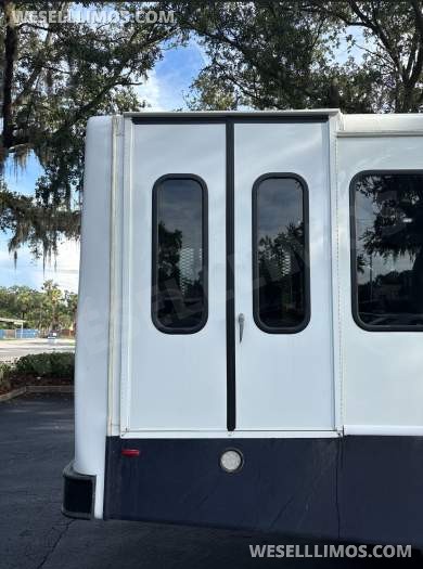2015 Star Trans Ford F550 Shuttle Bus 5k Miles - Shuttle Bus for Sale in Webster, FL - Photo 13