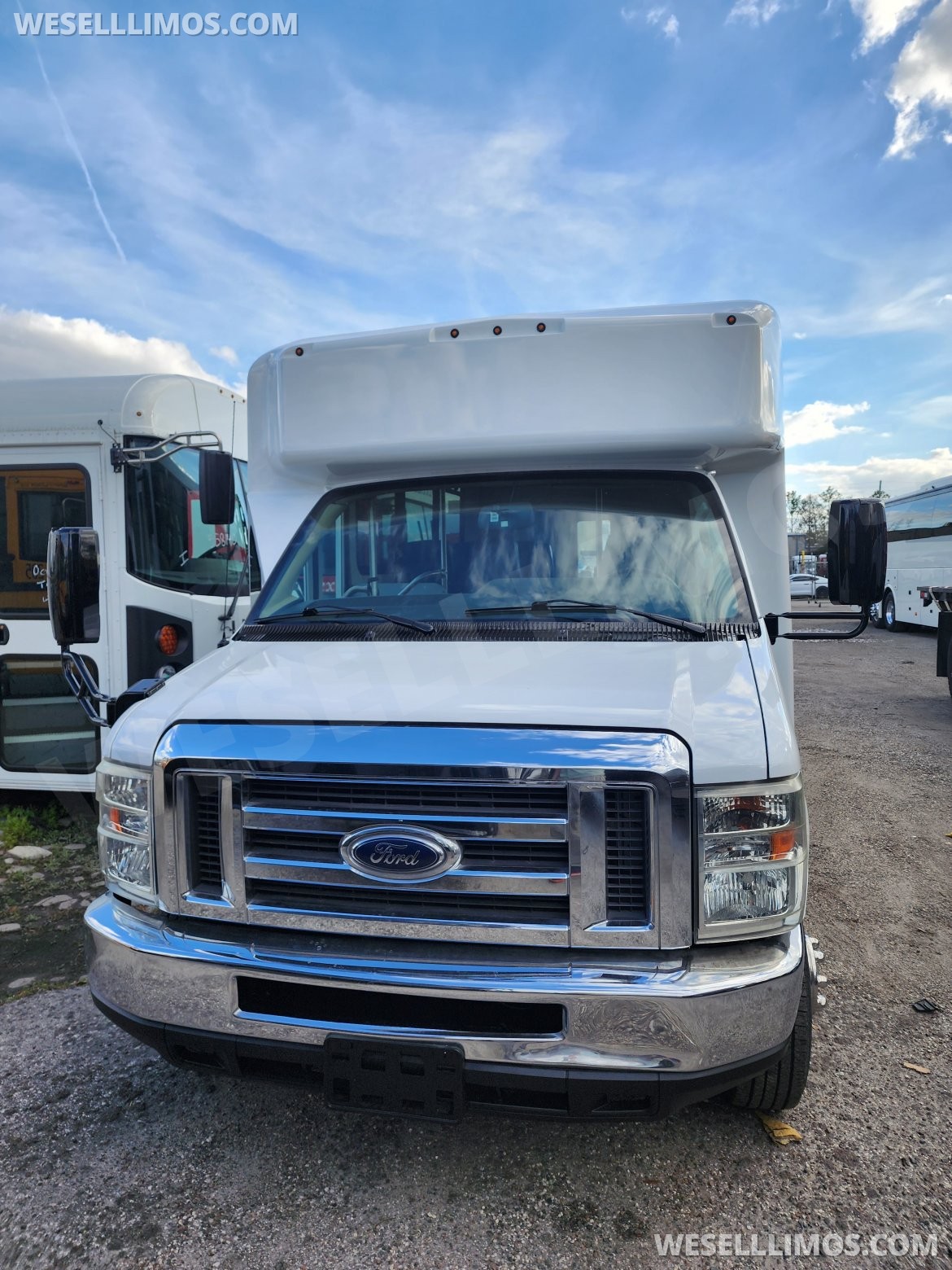 Photo of Shuttle Bus for sale: 2017 Ford E450 278" by Forrest River