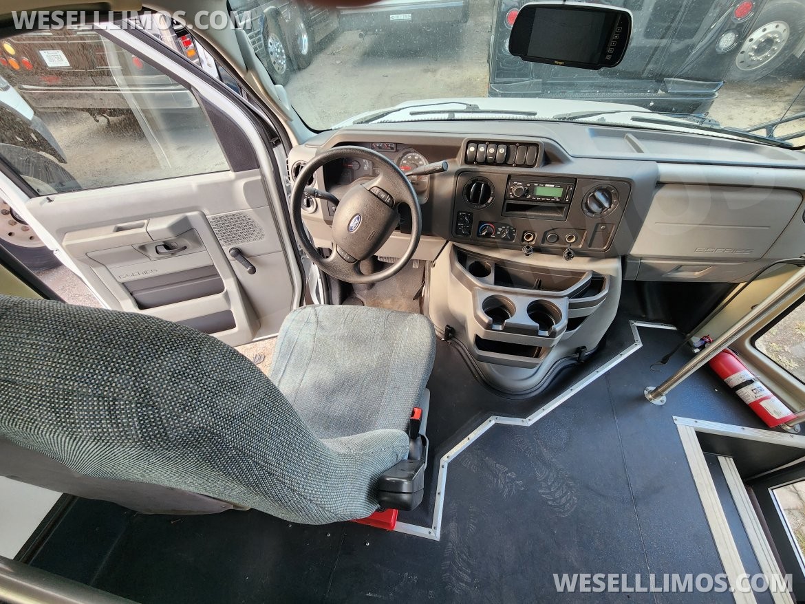 Photo of Shuttle Bus for sale: 2017 Ford E450 278" by Forrest River