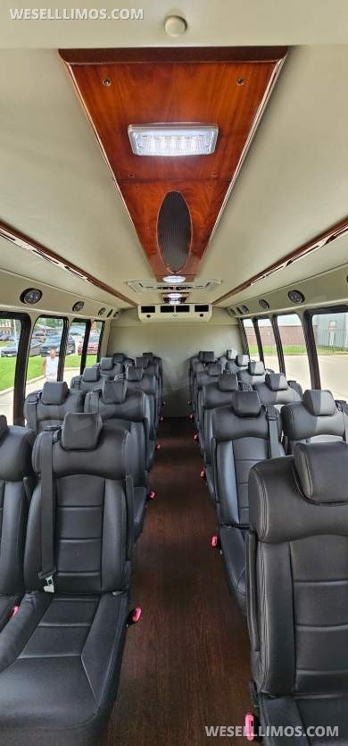 2016 Turtle Top Ford E-450 Executive Shuttle - Executive Shuttle for Sale in Houston, TX - Photo 6