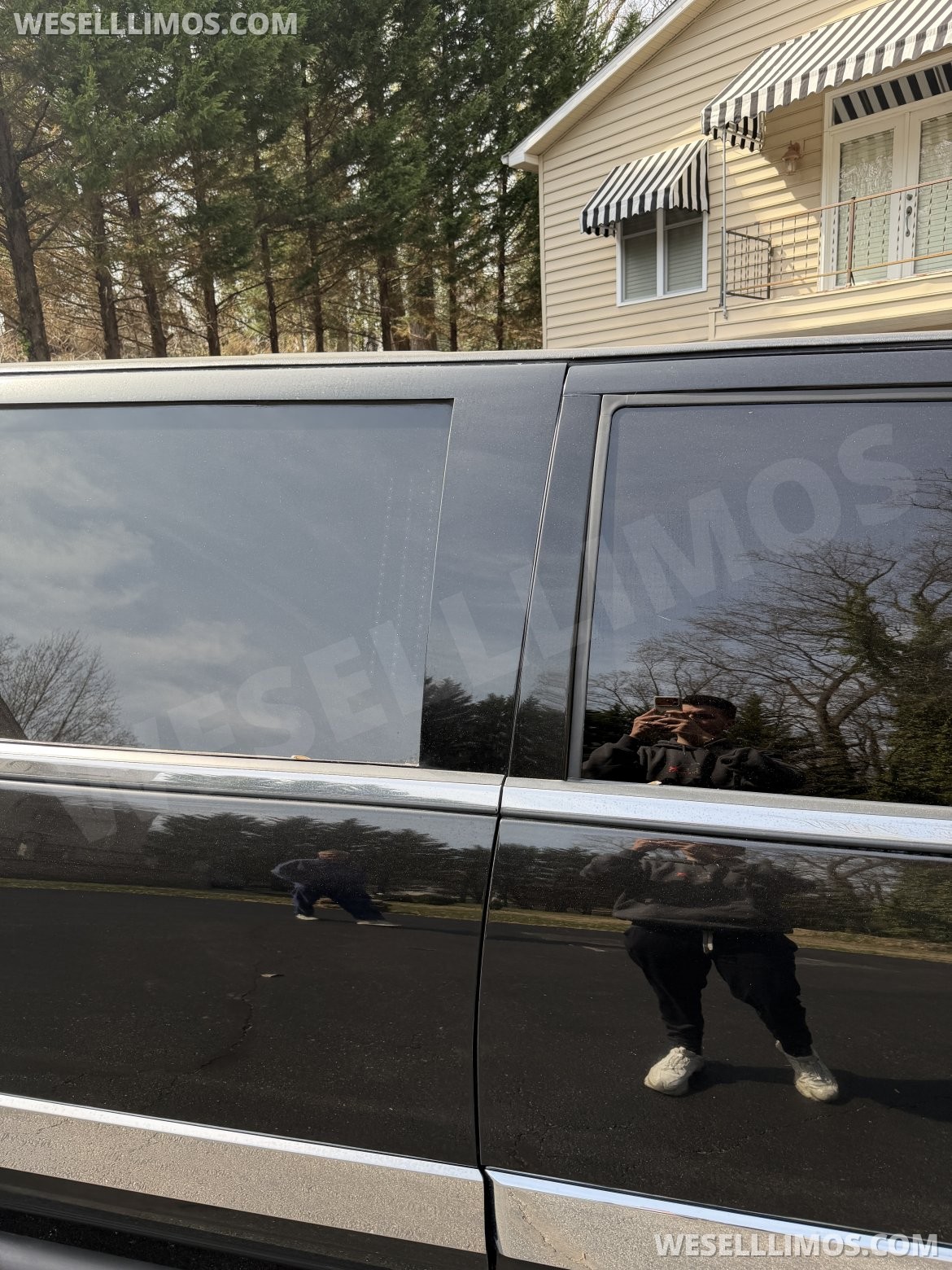 Photo of SUV Stretch for sale: 2009 Lincoln Navigator L 140" by Imperial