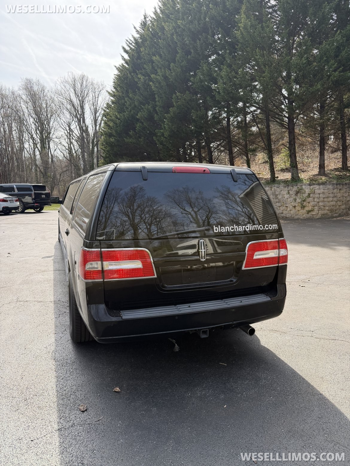 Photo of SUV Stretch for sale: 2009 Lincoln Navigator L 140" by Imperial