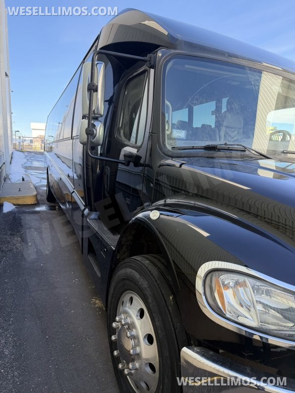 2020 Freightliner M2 Shuttle Bus for Sale in Laguna Niguel, CA - Photo 3
