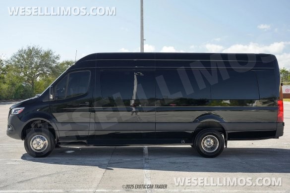 2024 Mercedes-Benz Sprinter 3500 Sprinter for Sale in Palmetto Bay, FL - Photo 3