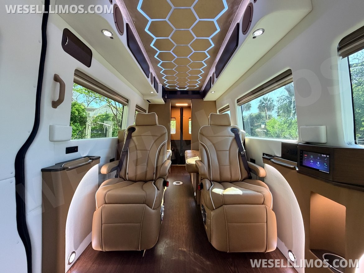 Sprinter for Sale in San Antonio, TX - Photo 3