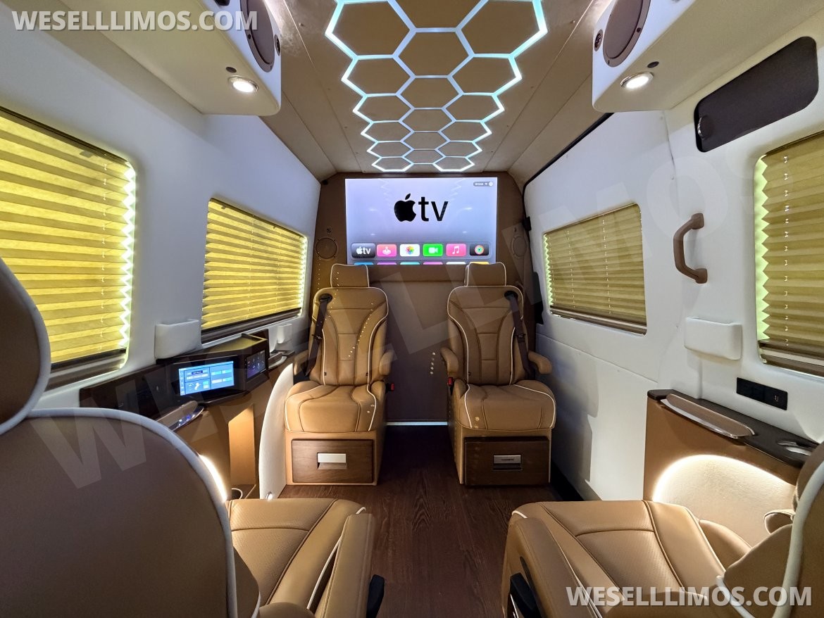 Sprinter for Sale in San Antonio, TX - Photo 7