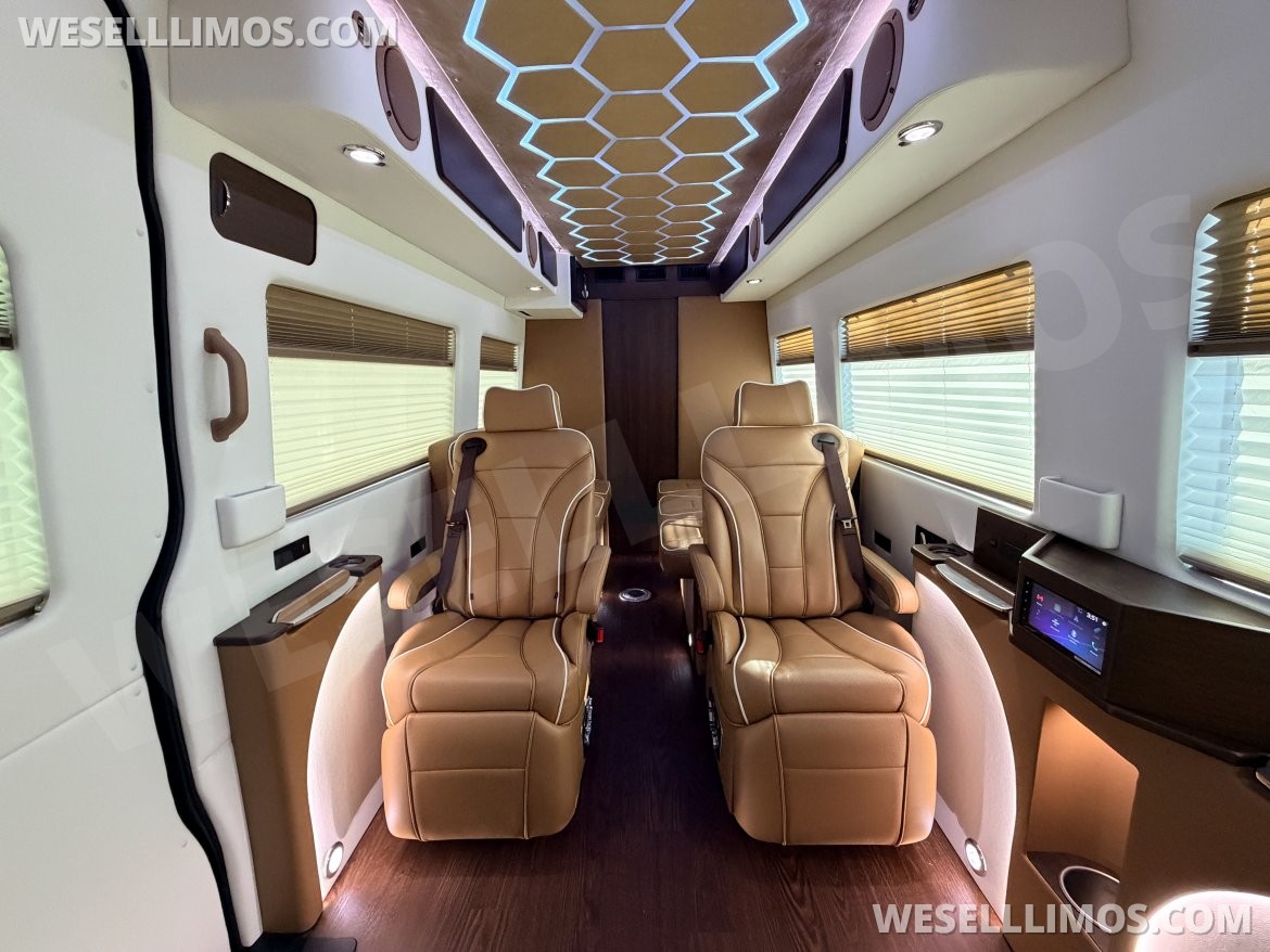 Sprinter for Sale in San Antonio, TX - Photo 8