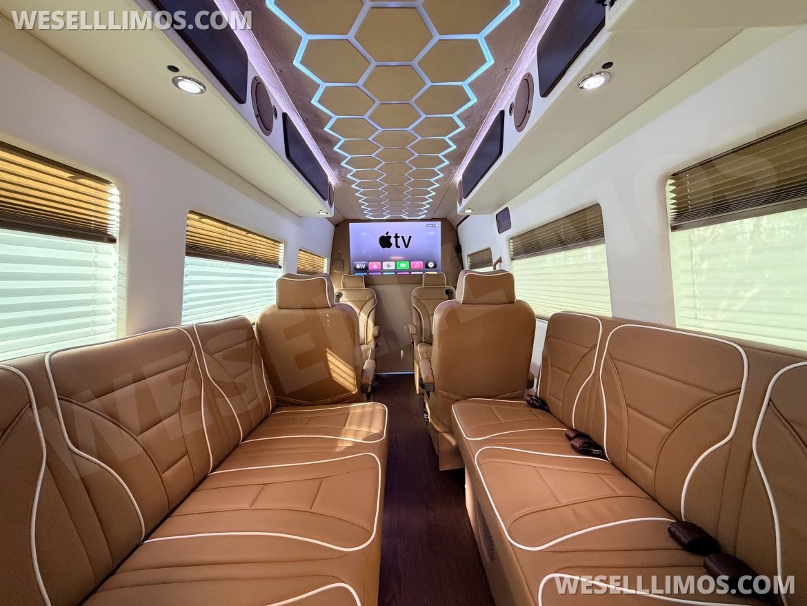 Sprinter for Sale in San Antonio, TX - Photo 9