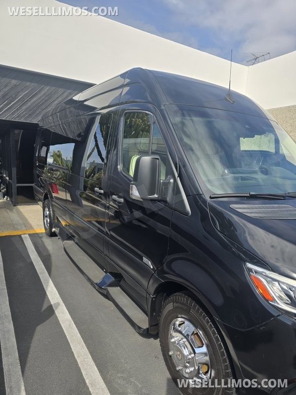 2020 Mercedes-Benz 3500 Sprinter for Sale in Huntington Beach, CA - Photo 2