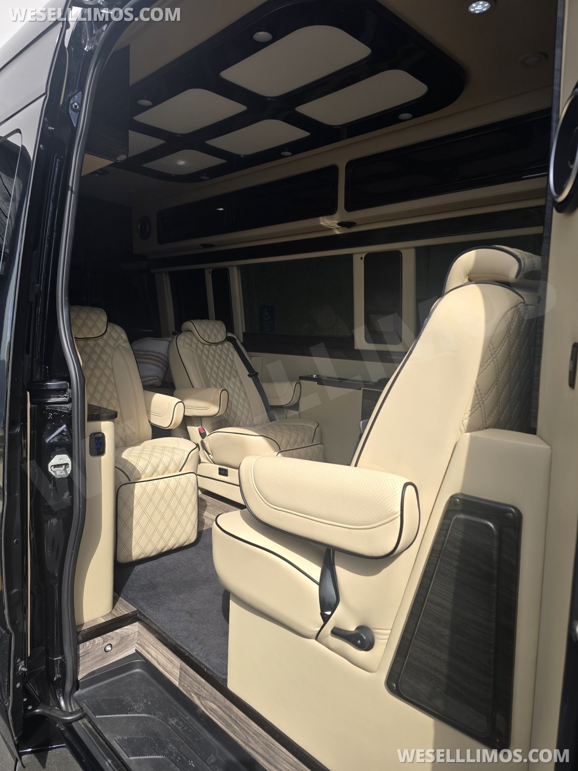 Photo of Sprinter for sale: 2020 Mercedes-Benz 3500 25" by Midwest