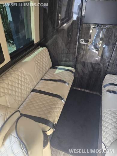 2020 Midwest Mercedes-Benz 3500 Sprinter - Sprinter for Sale in Huntington Beach, CA - Photo 8