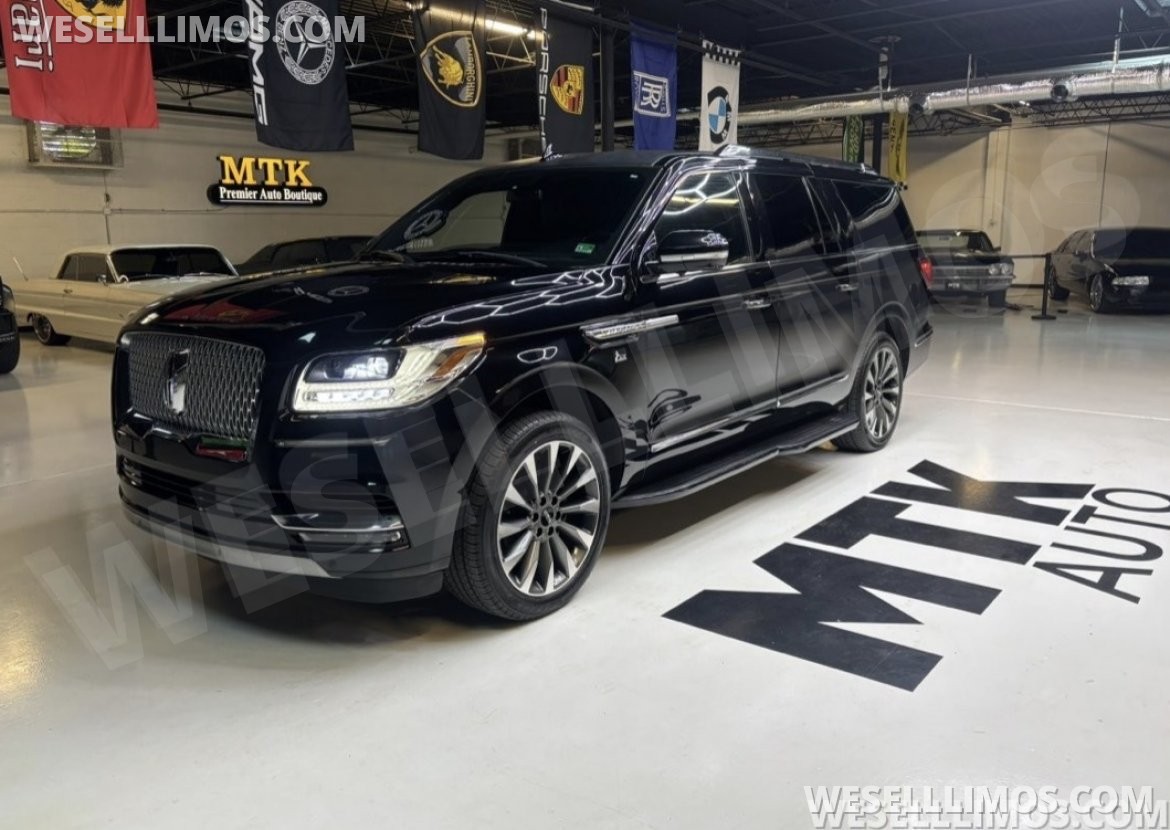 Photo of CEO SUV Mobile Office for sale: 2018 Lincoln Navigator