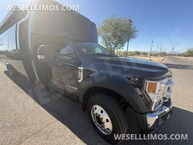 2022 LGE ford f-600 Limo Bus 6.7l power stroke v8 turbo diesel premium reclining captain chairs - Limo Bus for Sale in SCOTTSDALE, AZ - Photo 5