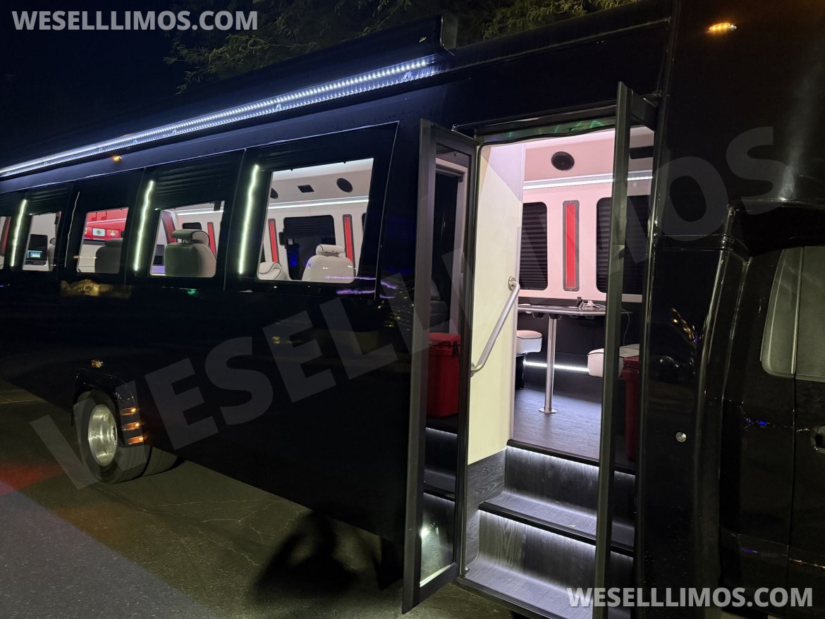 Photo of Limo Bus for sale: 2022 Ford F-600 40" by LGE