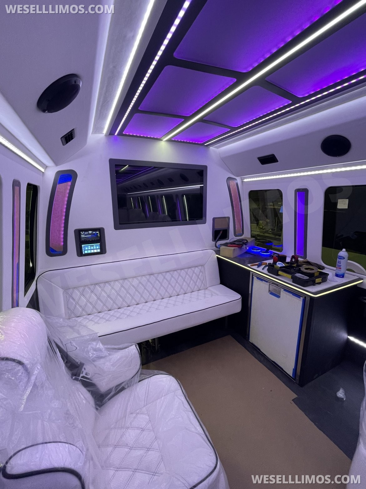 Photo of Limo Bus for sale: 2022 Ford F-600 40" by LGE