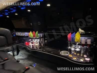 2019 Executive Coach Builders Lincoln MKT 120" 4 Door AWD Limousine - Limousine for Sale in Chicago, IL - Photo 29