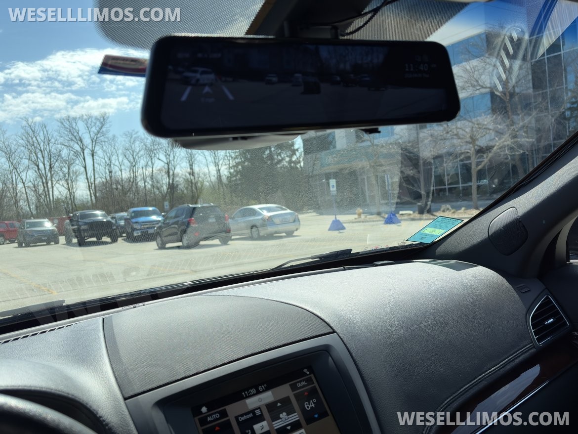 Photo of Limousine for sale: 2019 Lincoln MKT 120" 4 Door AWD Limousine 120" by Executive Coach Builders