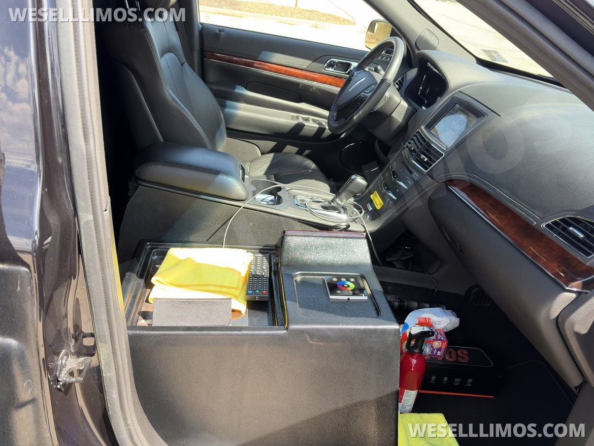 Photo of Limousine for sale: 2019 Lincoln MKT 120" 4 Door AWD Limousine 120" by Executive Coach Builders