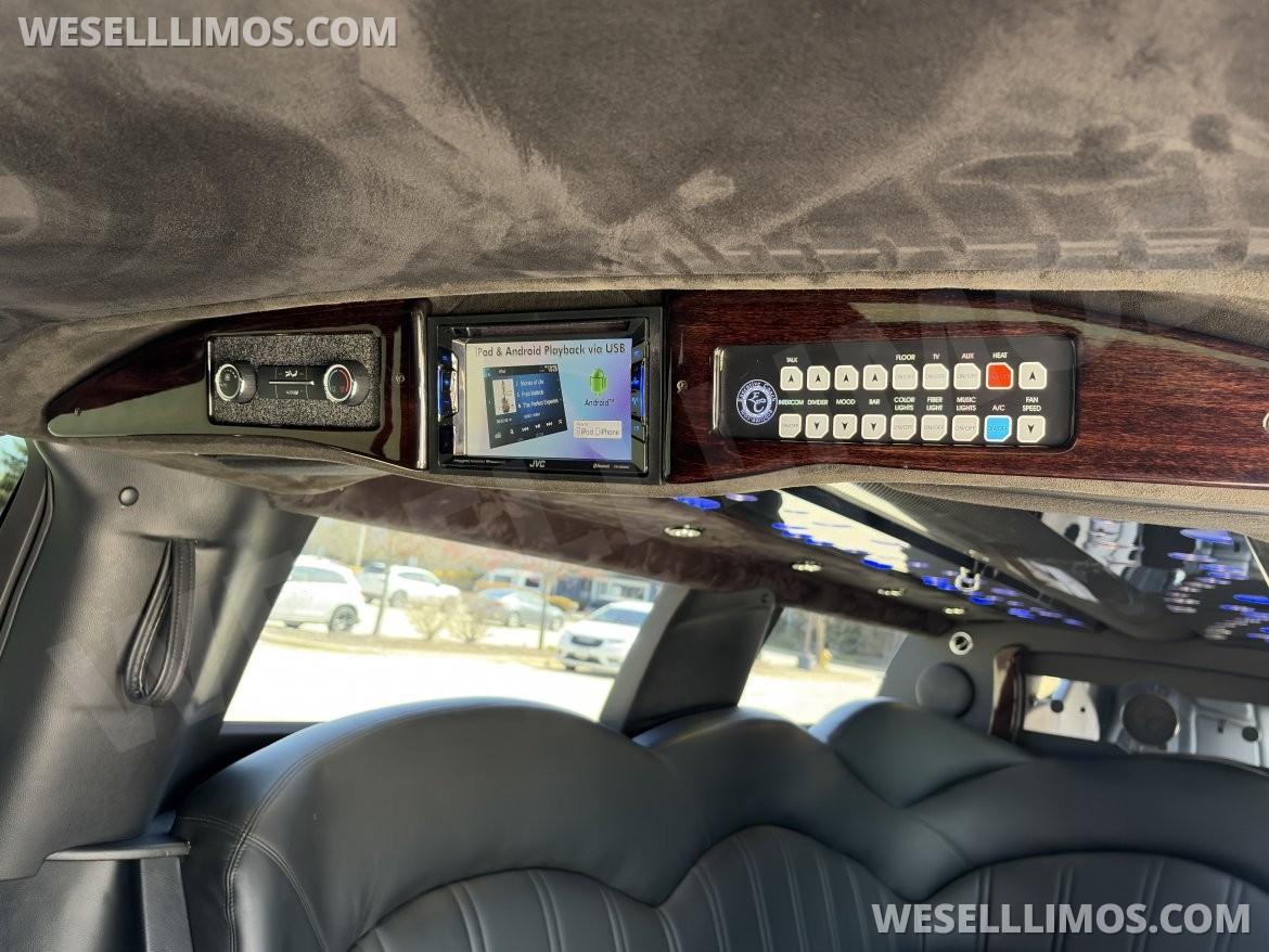 Photo of Limousine for sale: 2019 Lincoln MKT 120" 4 Door AWD Limousine 120" by Executive Coach Builders