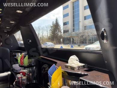 2019 Executive Coach Builders Lincoln MKT 120" 4 Door AWD Limousine - Limousine for Sale in Chicago, IL - Photo 24