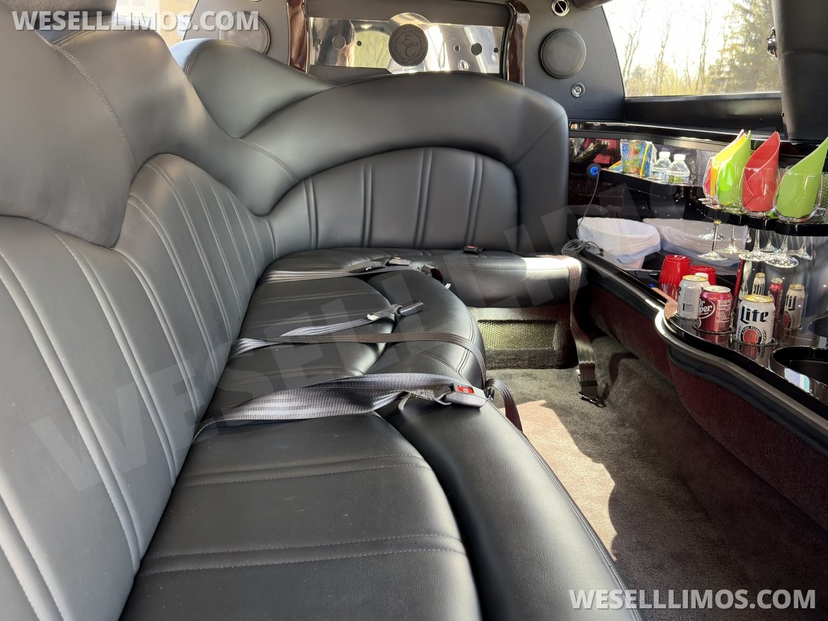 Photo of Limousine for sale: 2019 Lincoln MKT 120" 4 Door AWD Limousine 120" by Executive Coach Builders