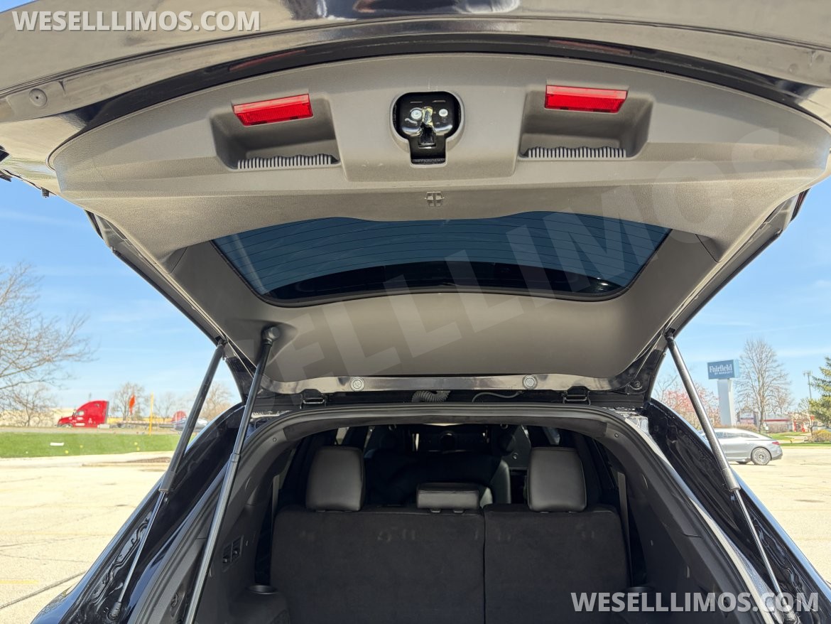 Photo of Limousine for sale: 2019 Lincoln MKT 120" 4 Door AWD Limousine 120" by Executive Coach Builders