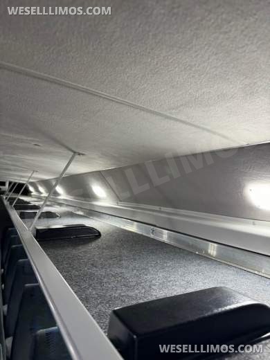2016 Glaval Ford F650 Shuttle Bus - Shuttle Bus for Sale in Steubenville, OH - Photo 5