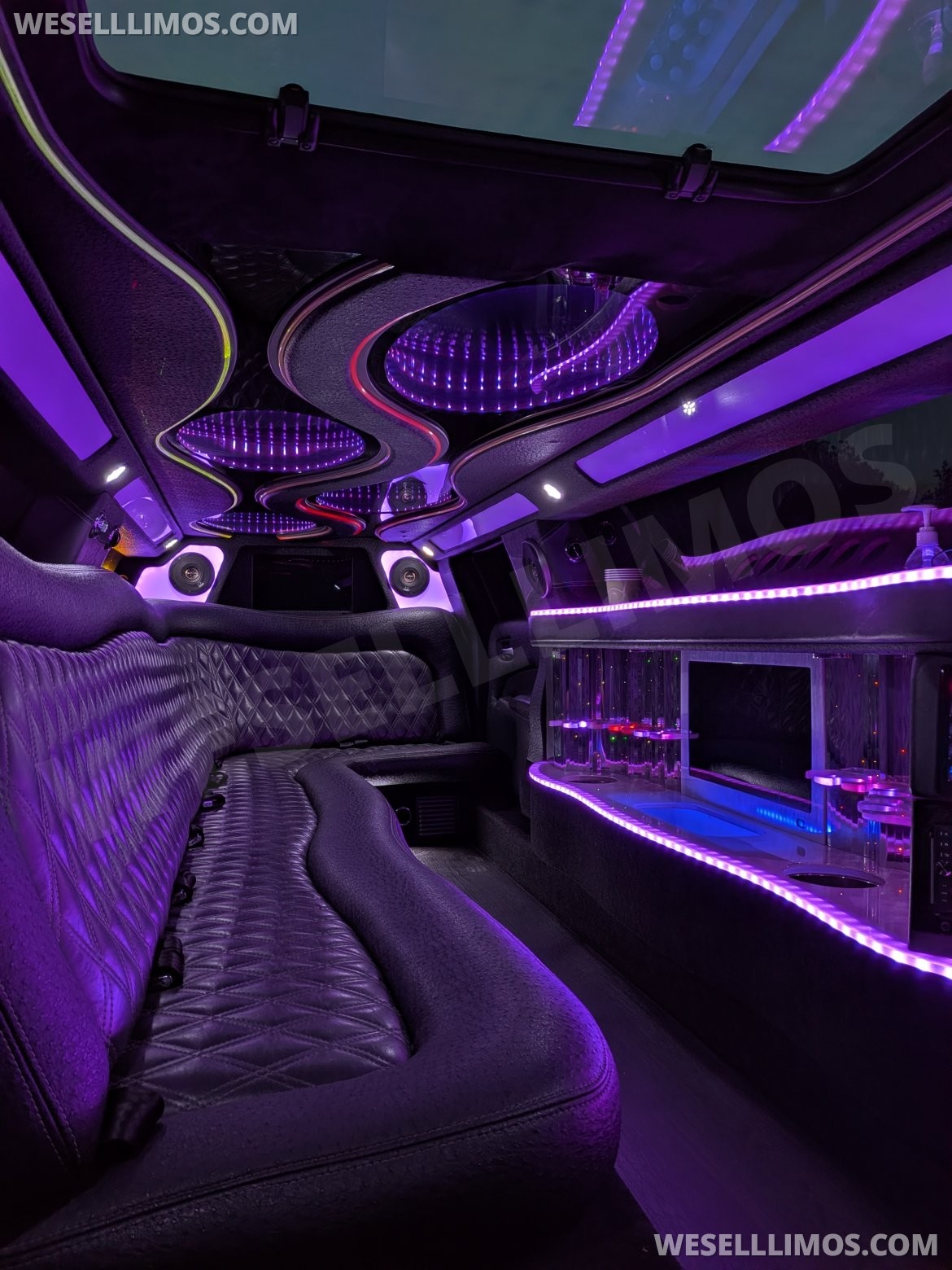 Photo of Limousine for sale: 2018 Chrysler 300 140" by Moonlight