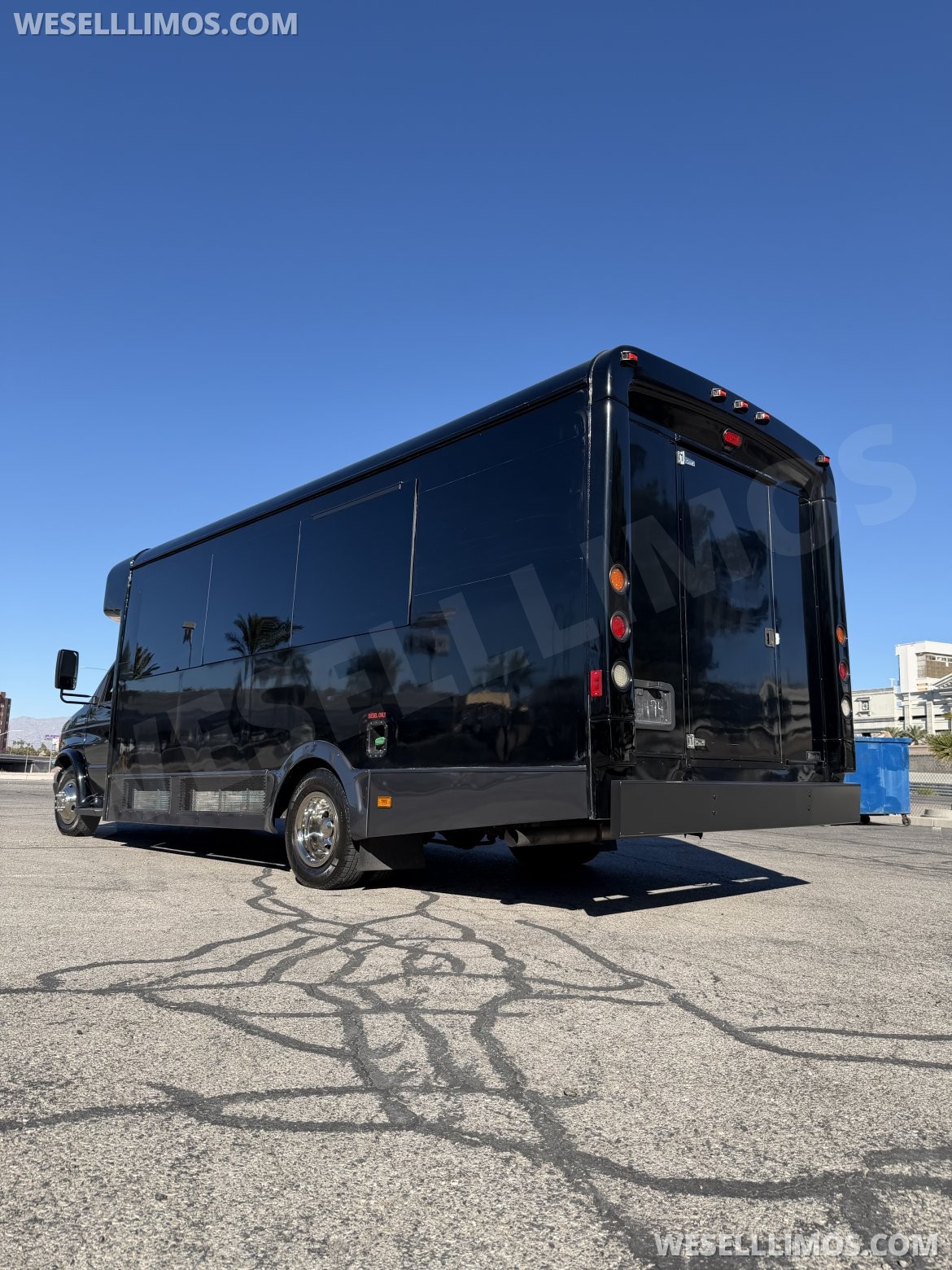 Photo of Limo Bus for sale: 2006 Ford E-450 by Executive Coach Builder