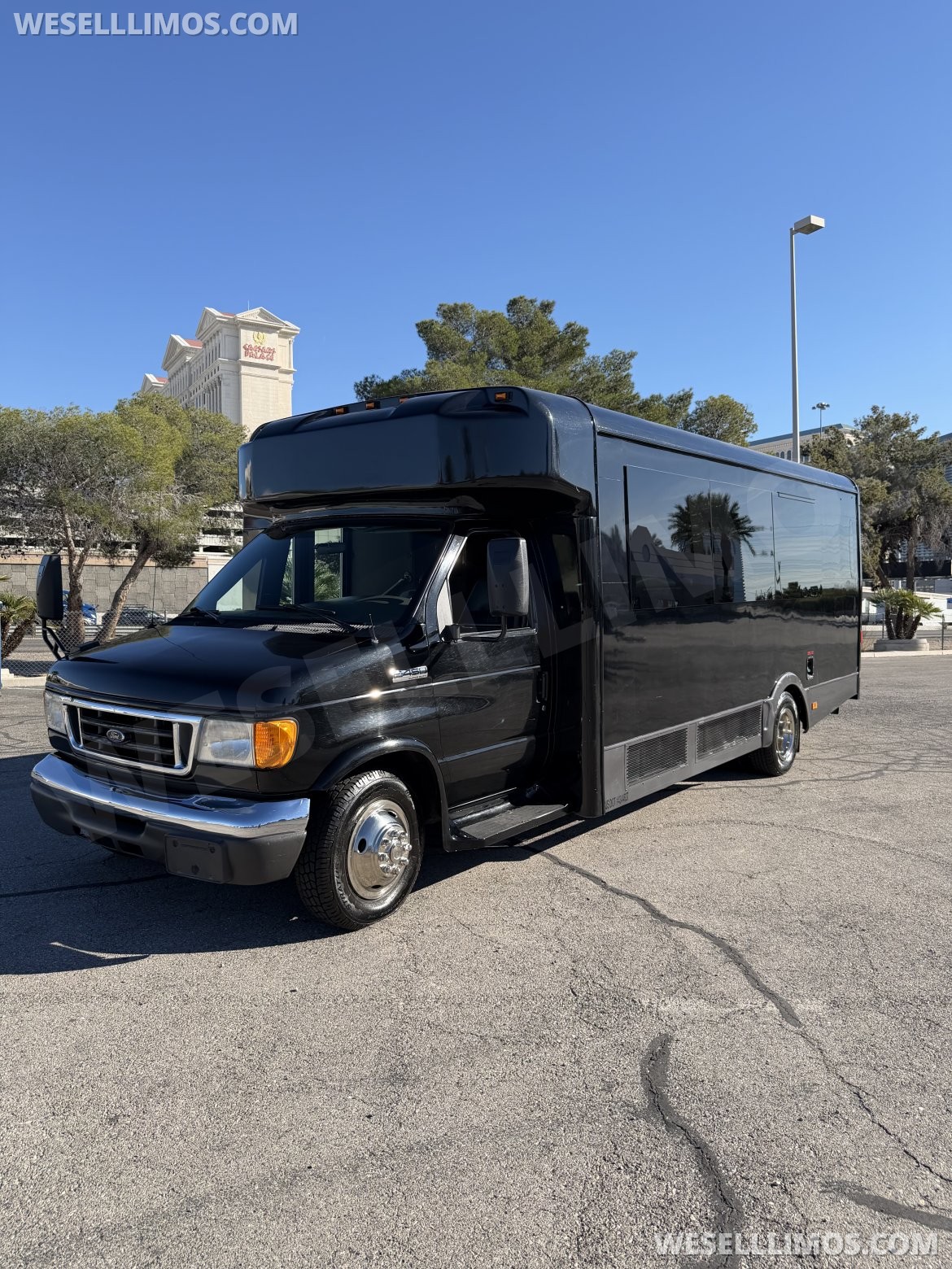 Photo of Limo Bus for sale: 2006 Ford E-450 by Executive Coach Builder