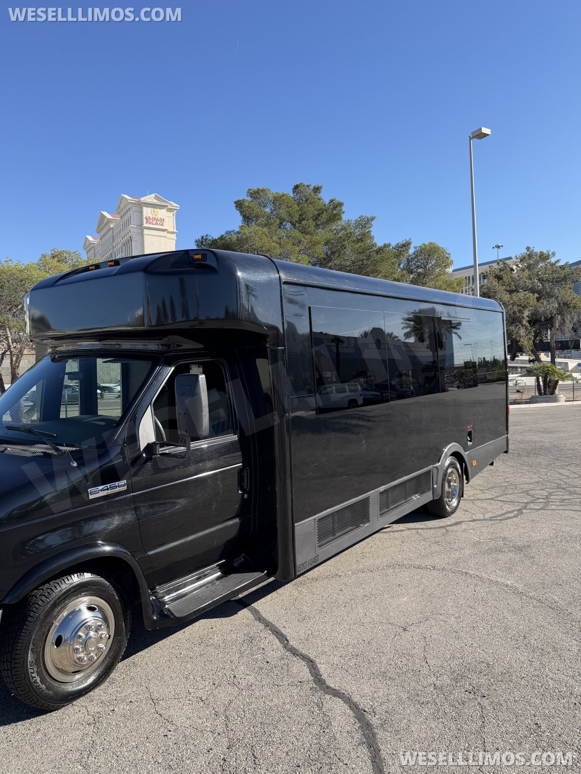 Photo of Limo Bus for sale: 2006 Ford E-450 by Executive Coach Builder